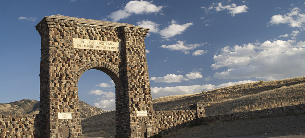 Yellowstone entrance arch