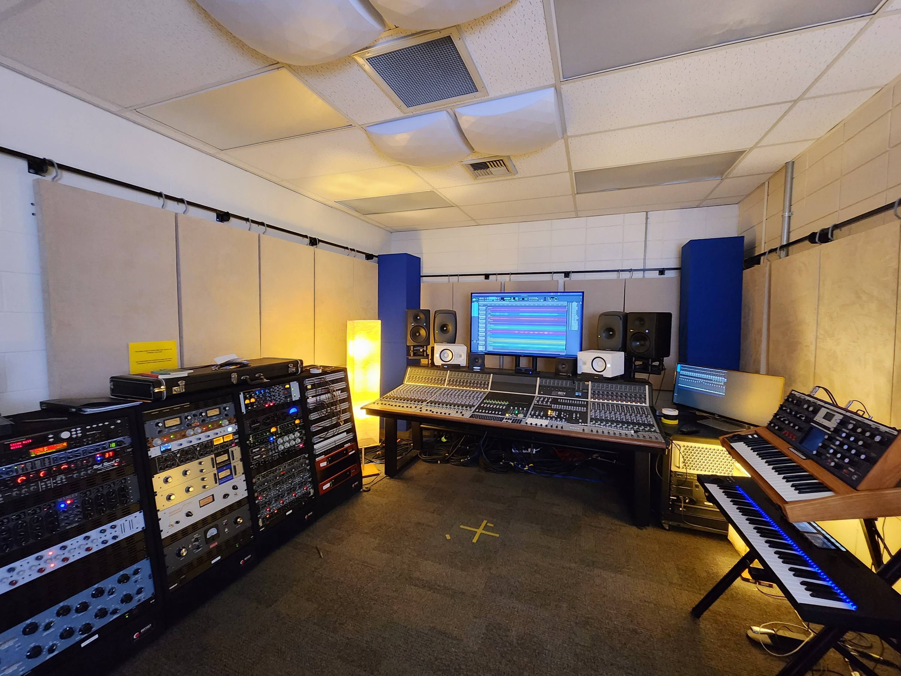 Studio A (Analog) Studio A (Analog)